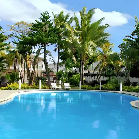 Charming Apartment In Grand Baie 31 M² With Shared Pool